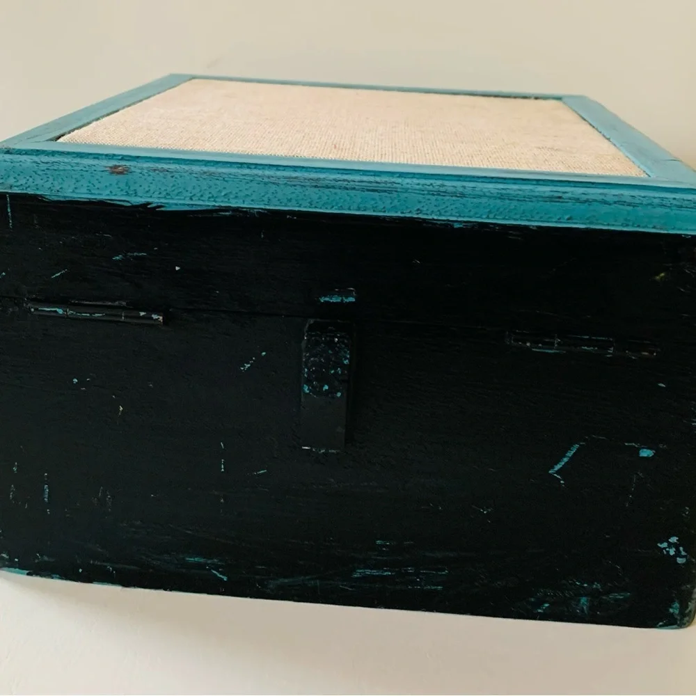 Wooden box